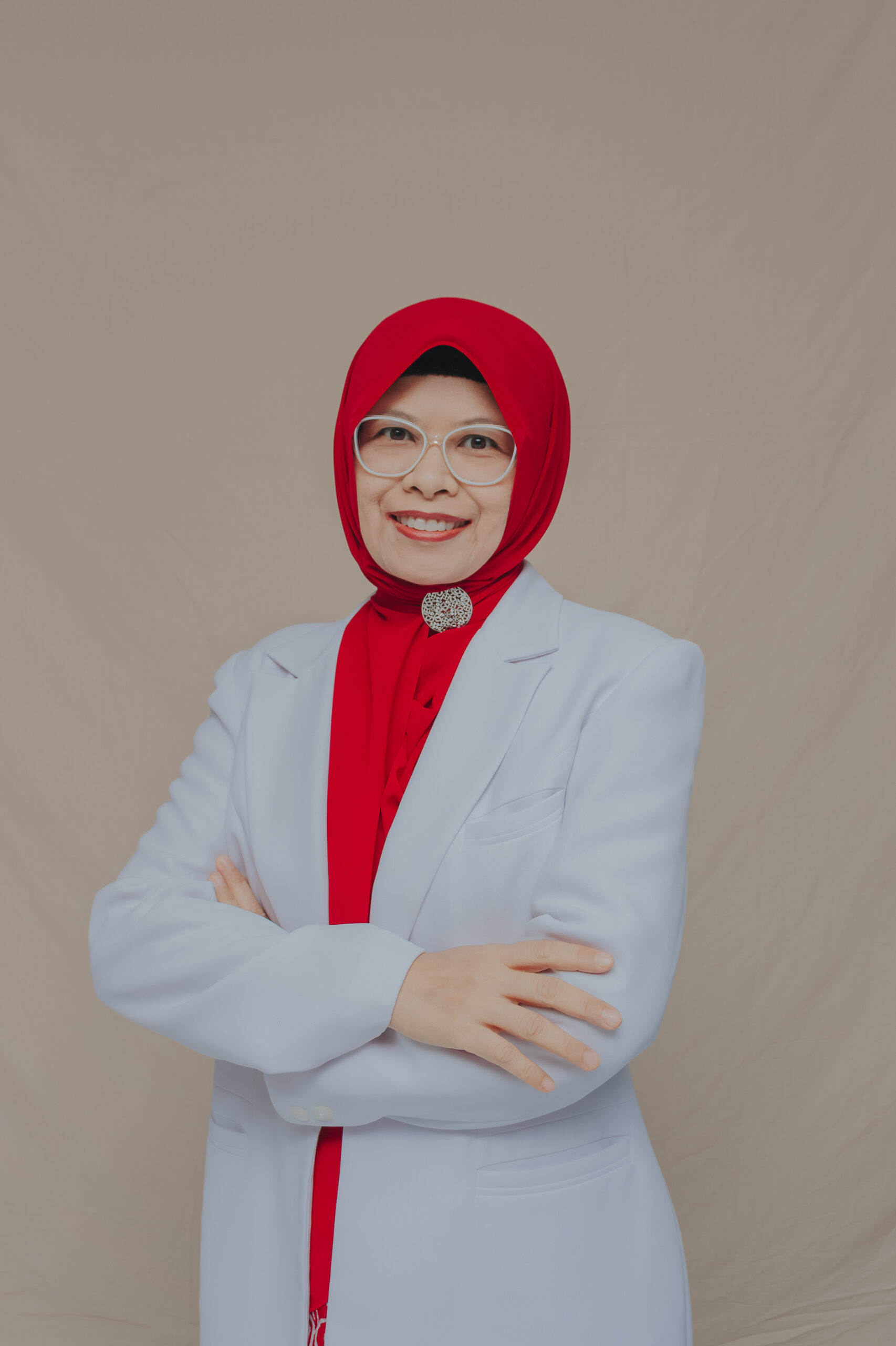 dr. Neneng Susanti, Sp. M